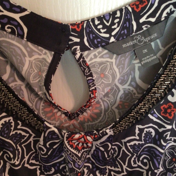 Sleeveless blouse with beaded neckline 2X - Picture 3 of 3